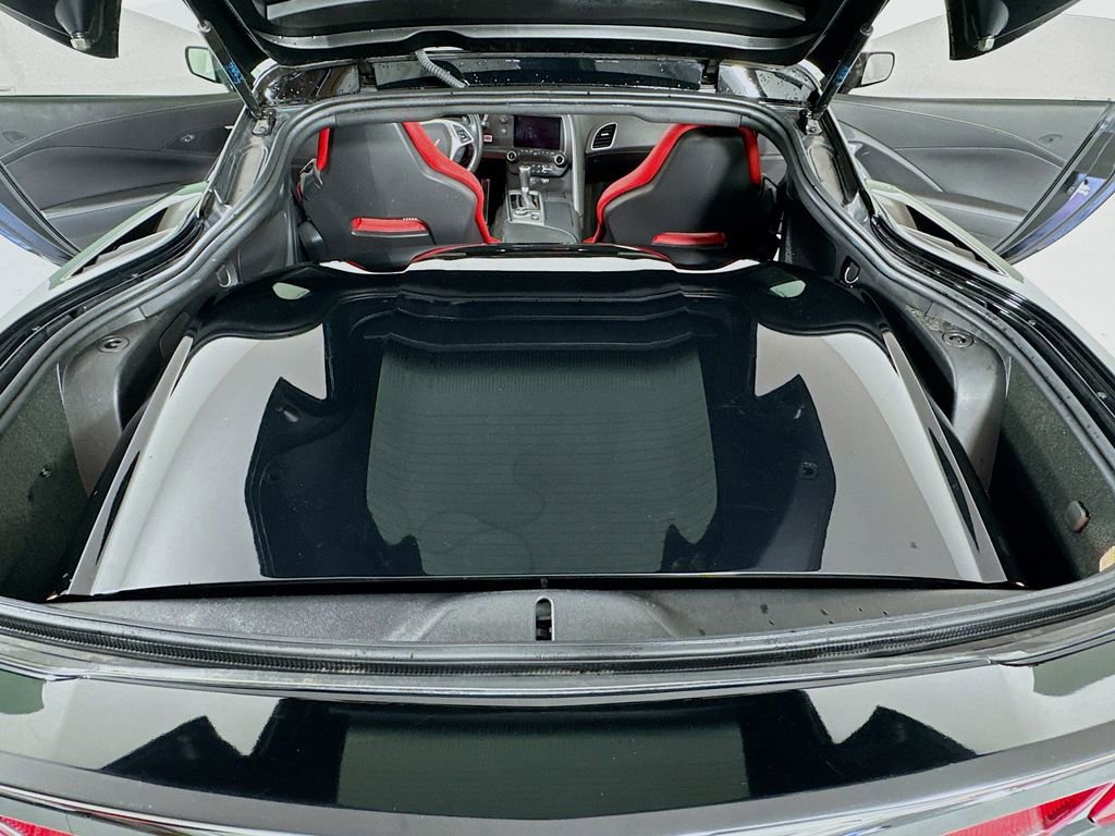 Used 2019 Chevrolet Corvette Stingray Coupe w/ Carbon Flash Badge Package RWD image 30