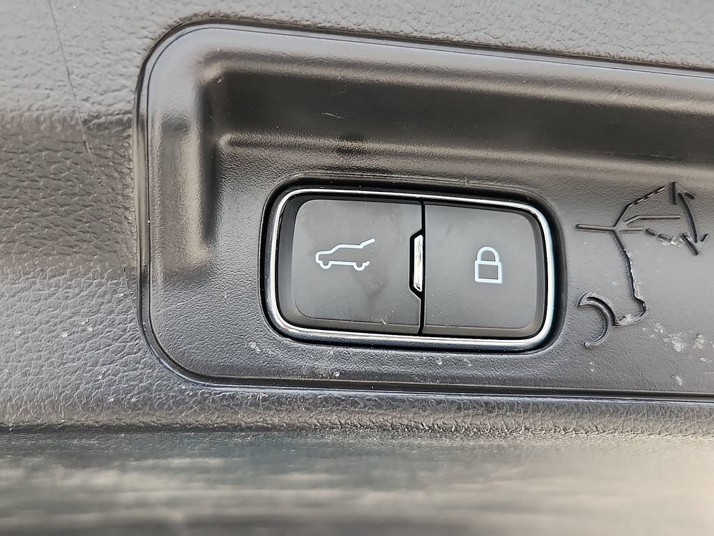 Used 2025 Ford Explorer ST AWD/4WD image 26