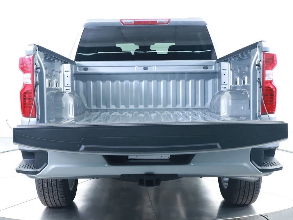 New 2026 Chevrolet Silverado 1500 Custom RWD image 17