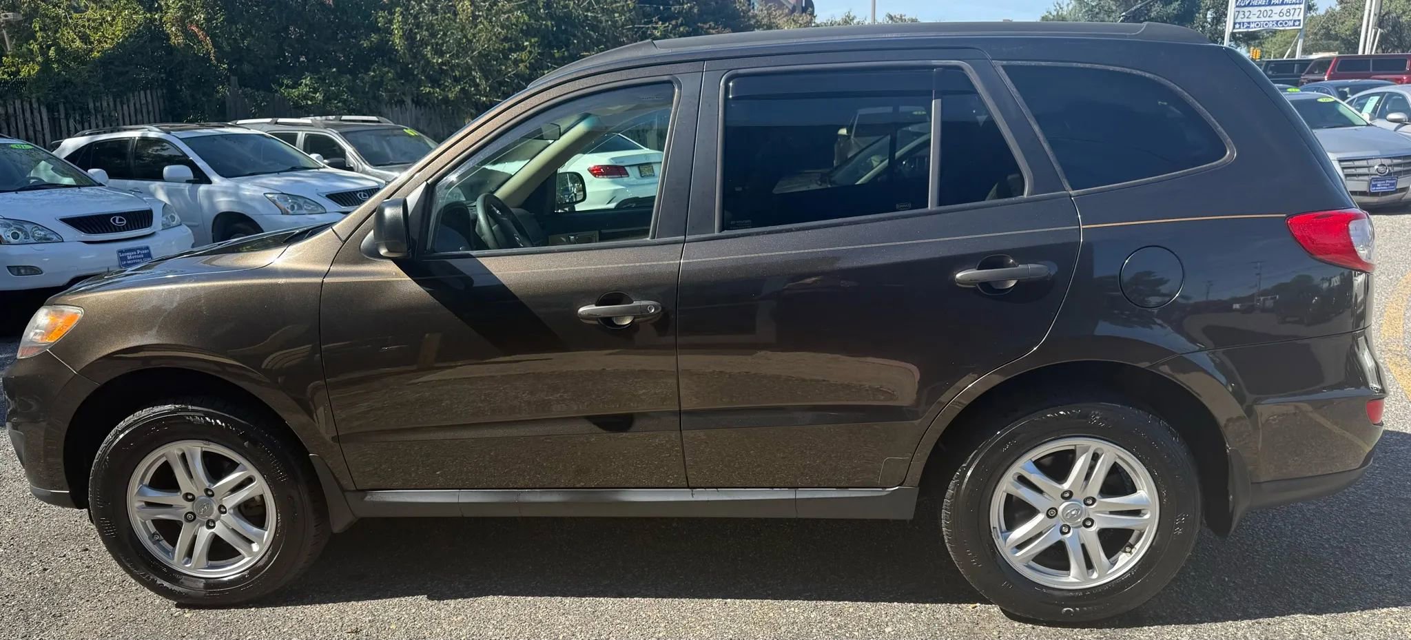 Used 2011 Hyundai Santa Fe GLS image 8