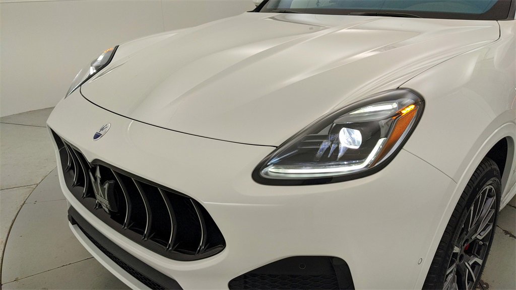 Used 2024 Maserati Grecale GT image 29