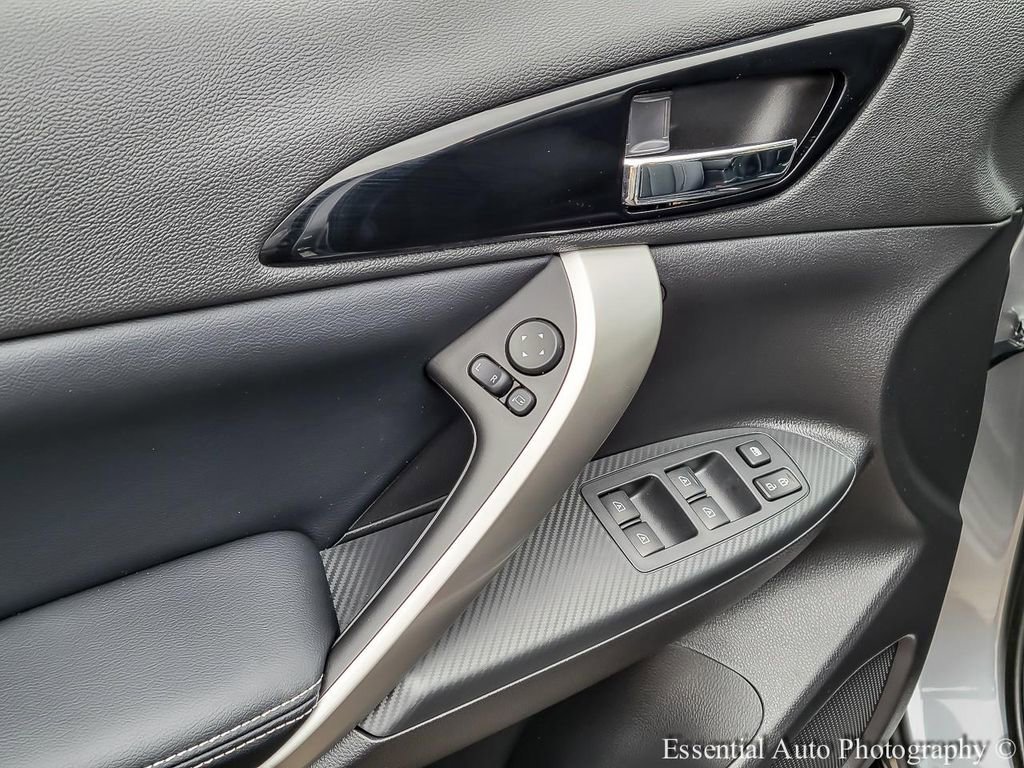 Used 2026 Mitsubishi Eclipse Cross SE image 13