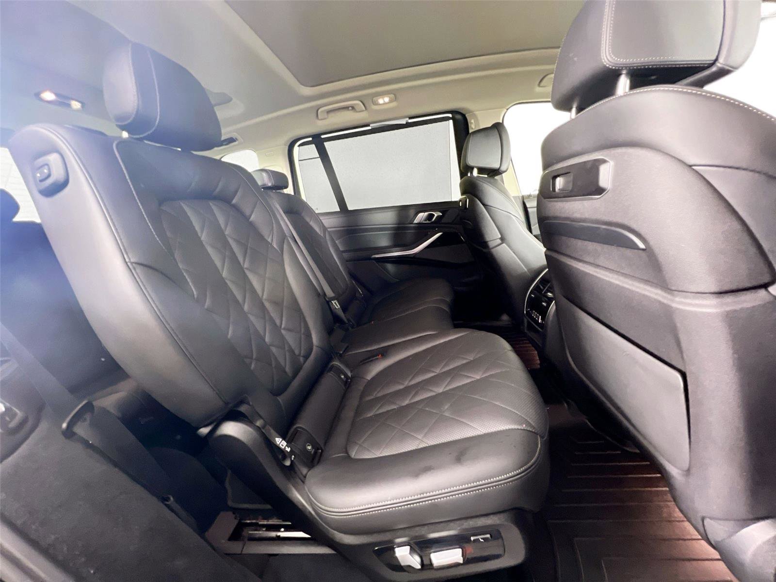 Certified 2023 BMW X7 xDrive40i w/ Executive Package image 26