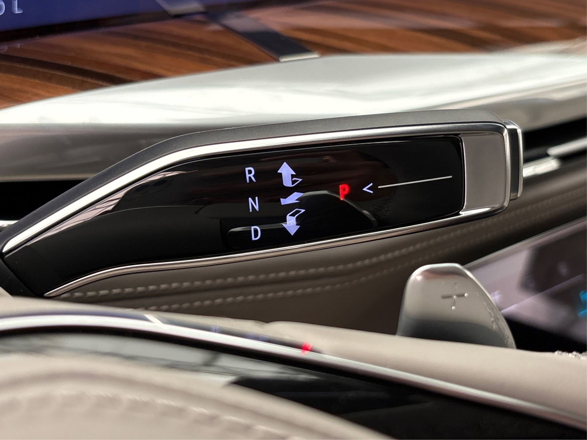 New 2025 Cadillac Escalade ESV Sport Platinum image 29