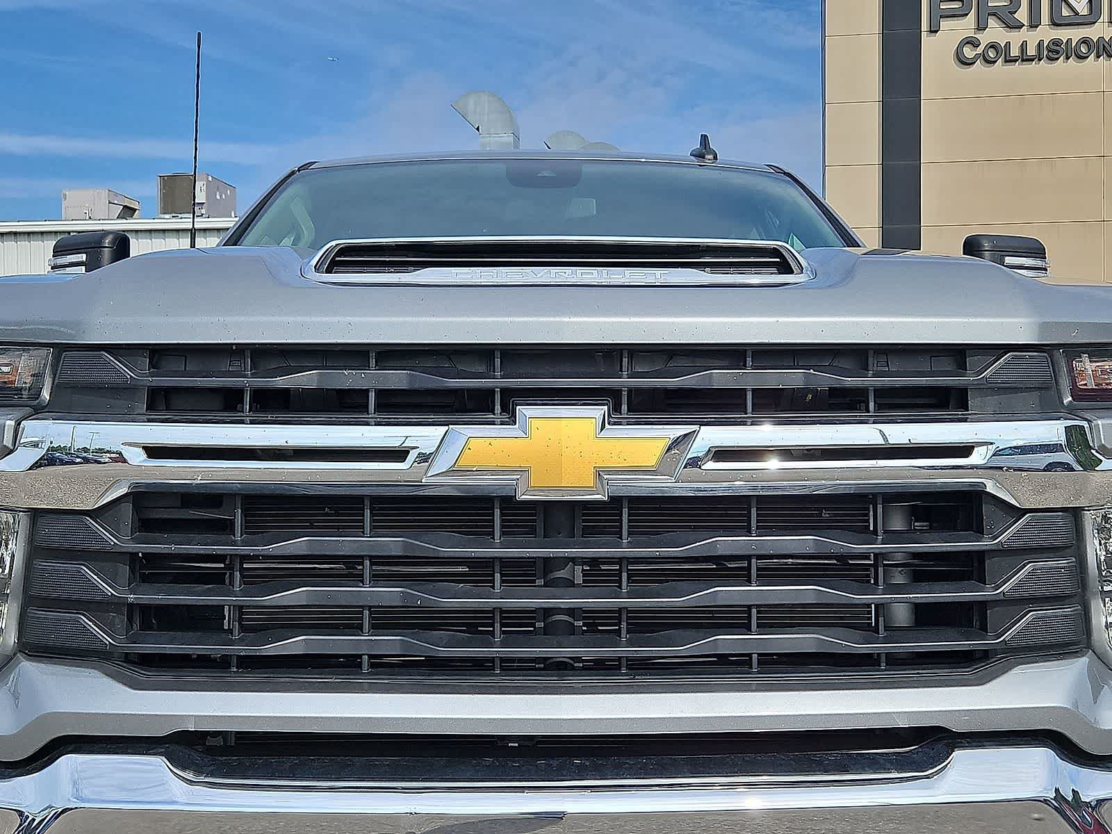 Used 2025 Chevrolet Silverado 2500 LT w/ Convenience Package AWD/4WD image 35