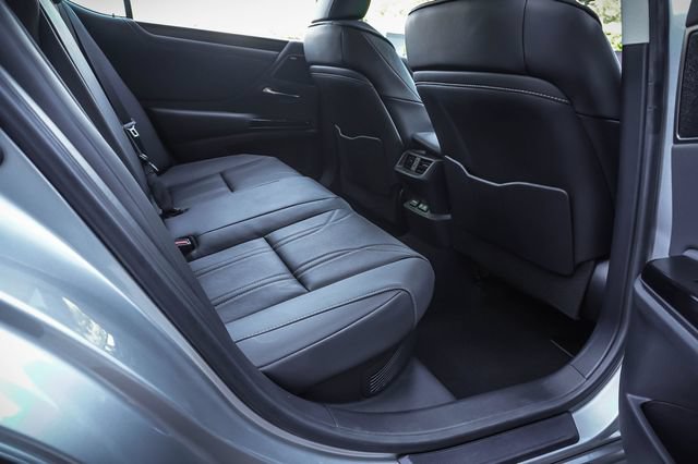 Certified 2025 Lexus ES 300h w/ Luxury Package FWD image 22