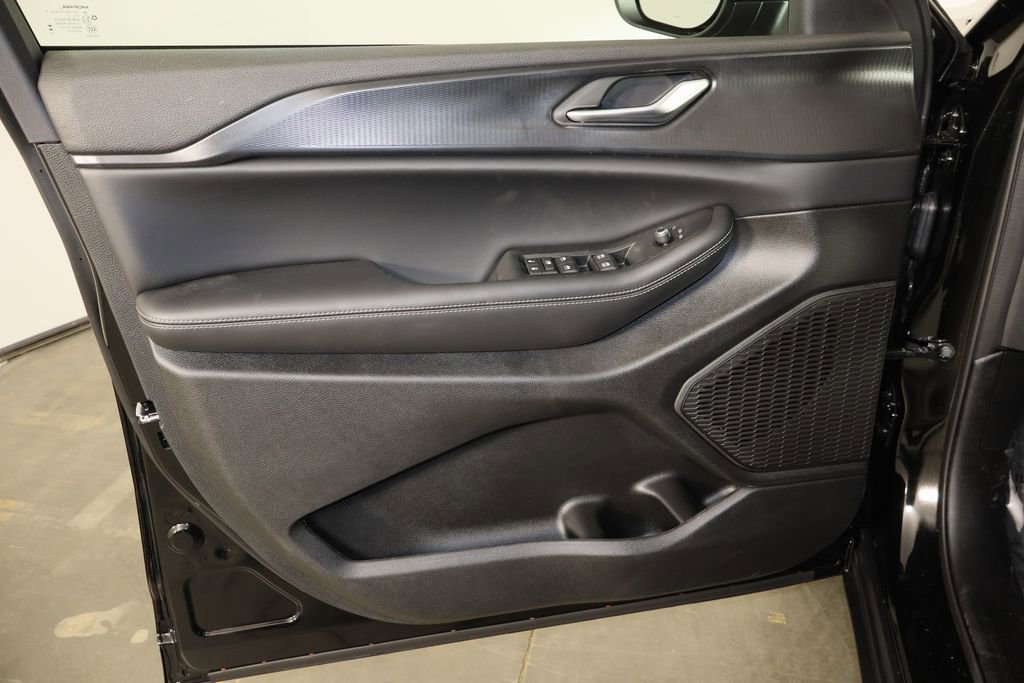 New 2025 Jeep Grand Cherokee Laredo image 20