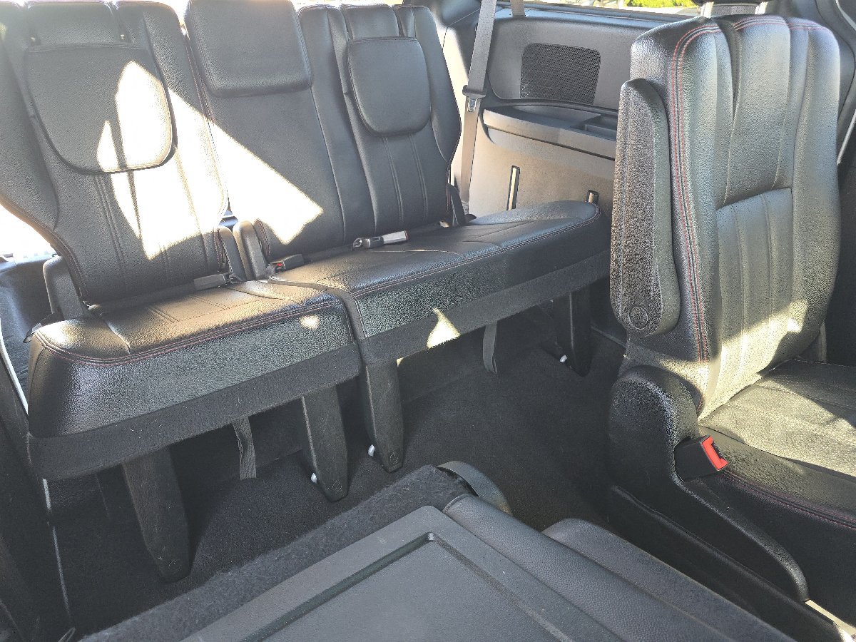 Used 2018 Dodge Grand Caravan GT FWD image 20