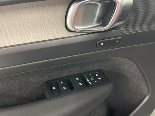 Used 2023 Volvo XC40 B5 Plus w/ Driver Assist Package image 15