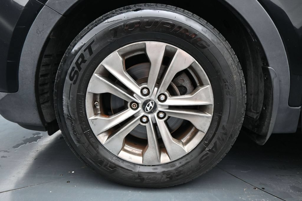Used 2013 Hyundai Santa Fe Sport FWD image 16
