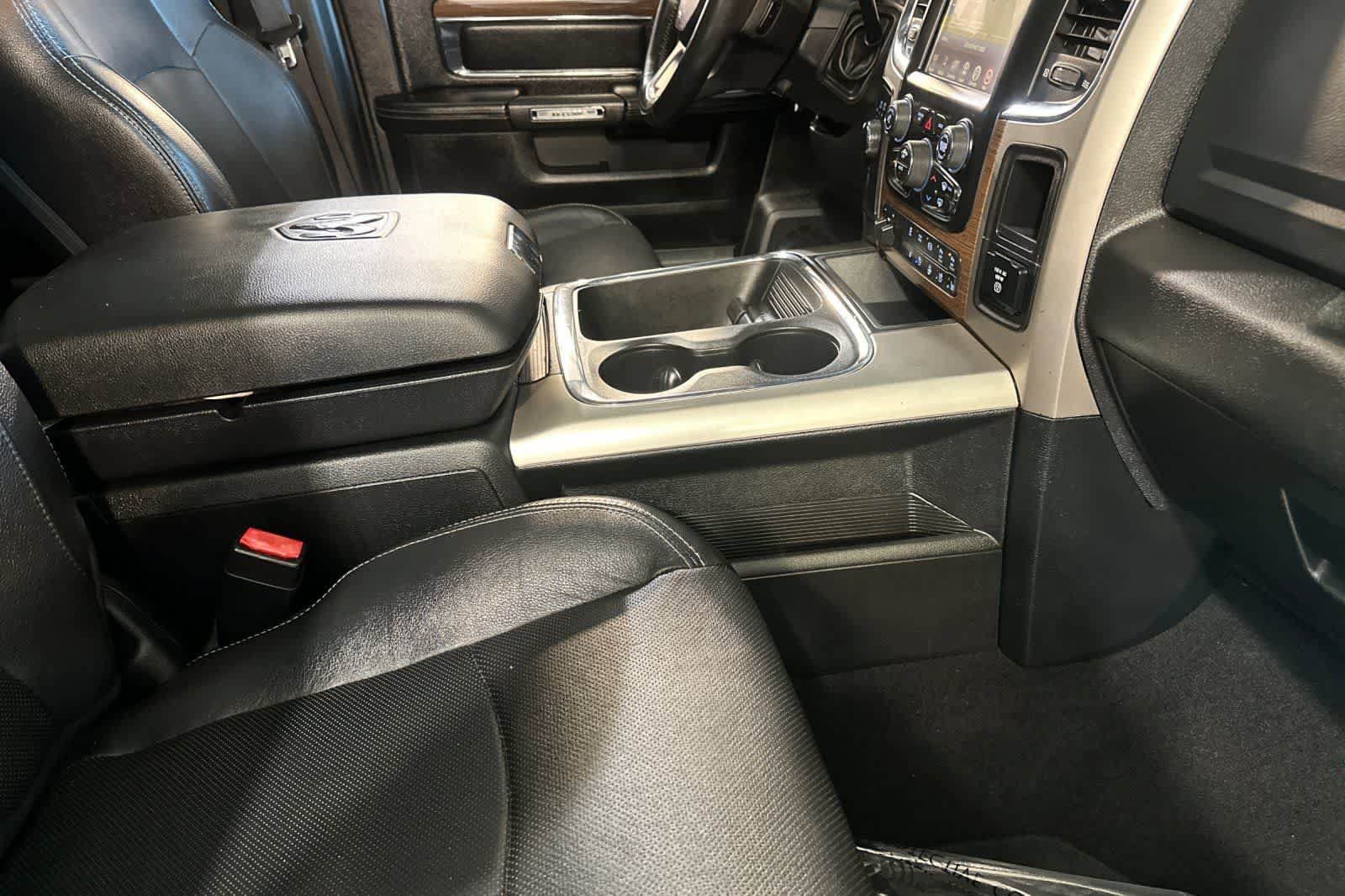 Used 2017 RAM 2500 Laramie w/ Sport Appearance Group AWD/4WD image 18