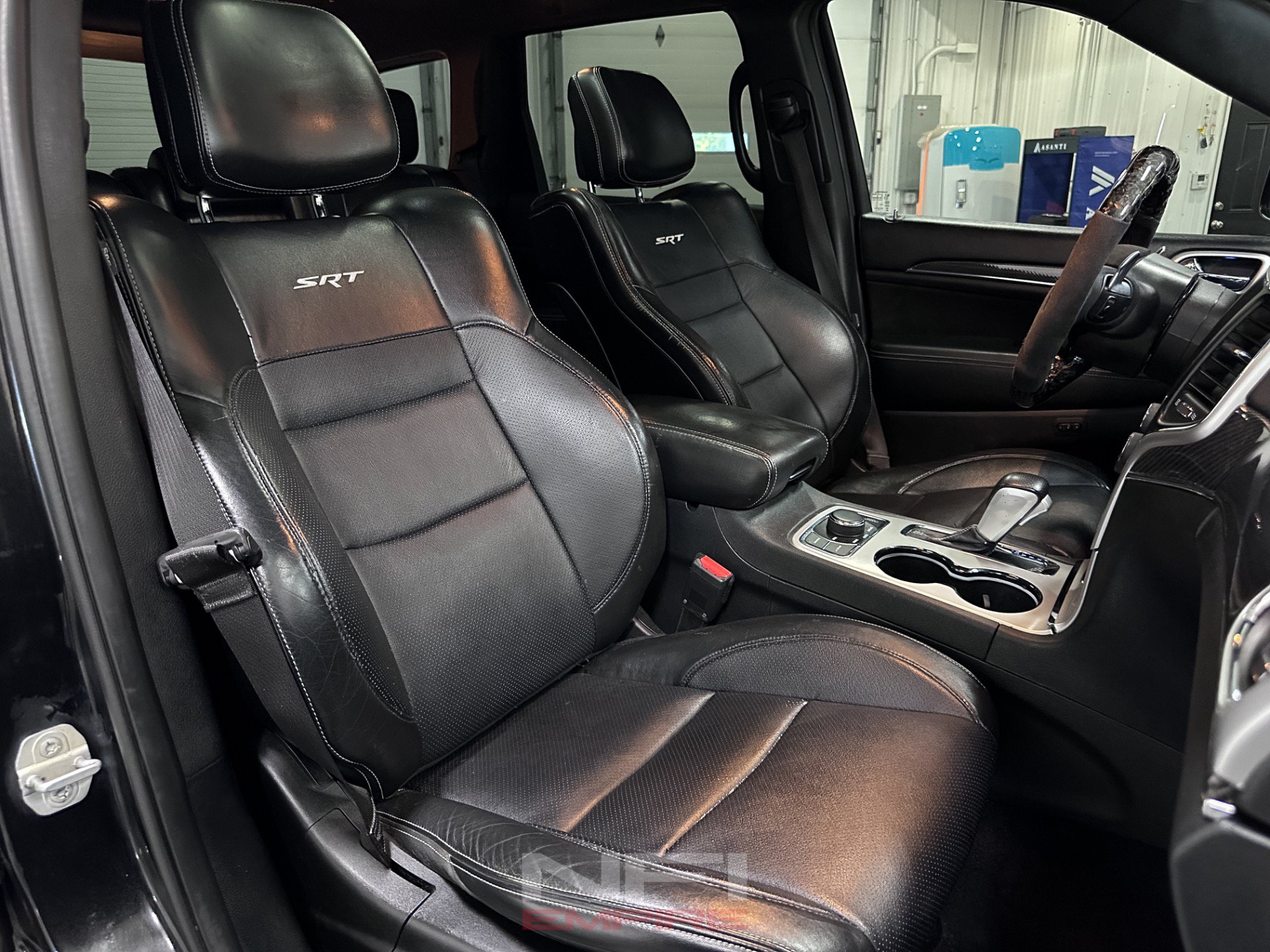 Used 2016 Jeep Grand Cherokee SRT AWD/4WD image 48