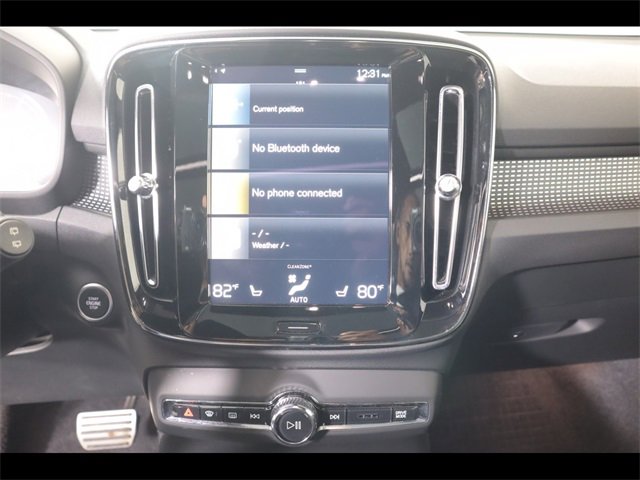 Used 2019 Volvo XC40 T5 Momentum image 29