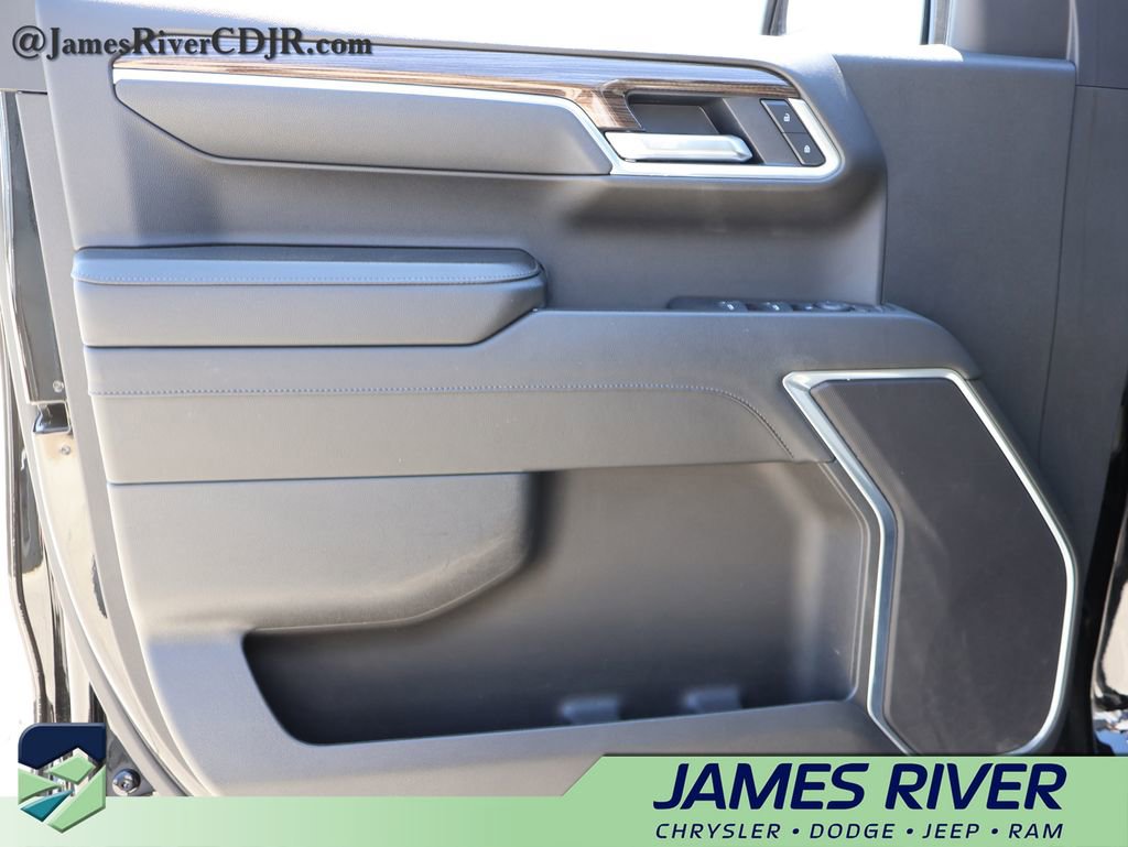 Used 2025 Chevrolet Silverado 1500 LT image 20