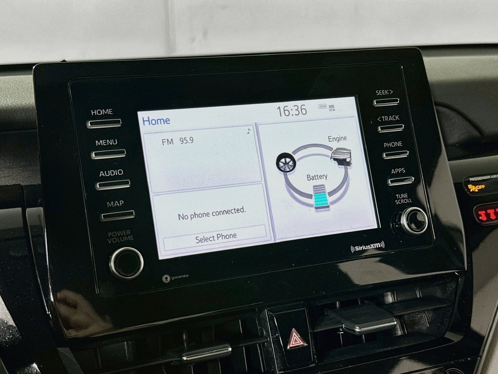 Used 2021 Toyota Camry LE FWD image 26