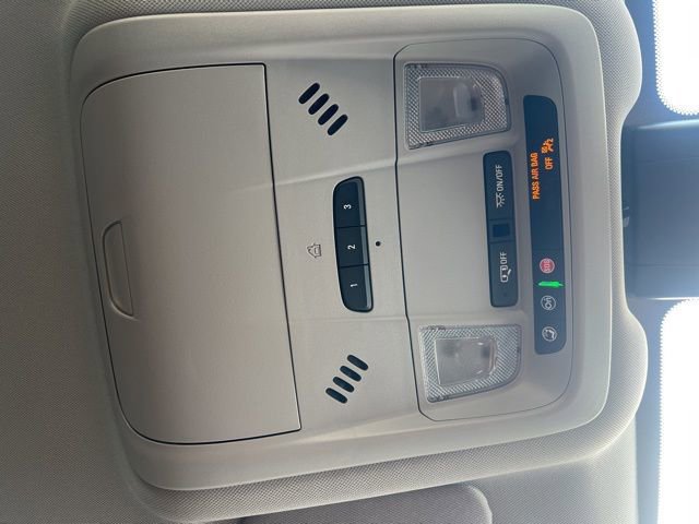 Used 2024 GMC Terrain AT4 image 20