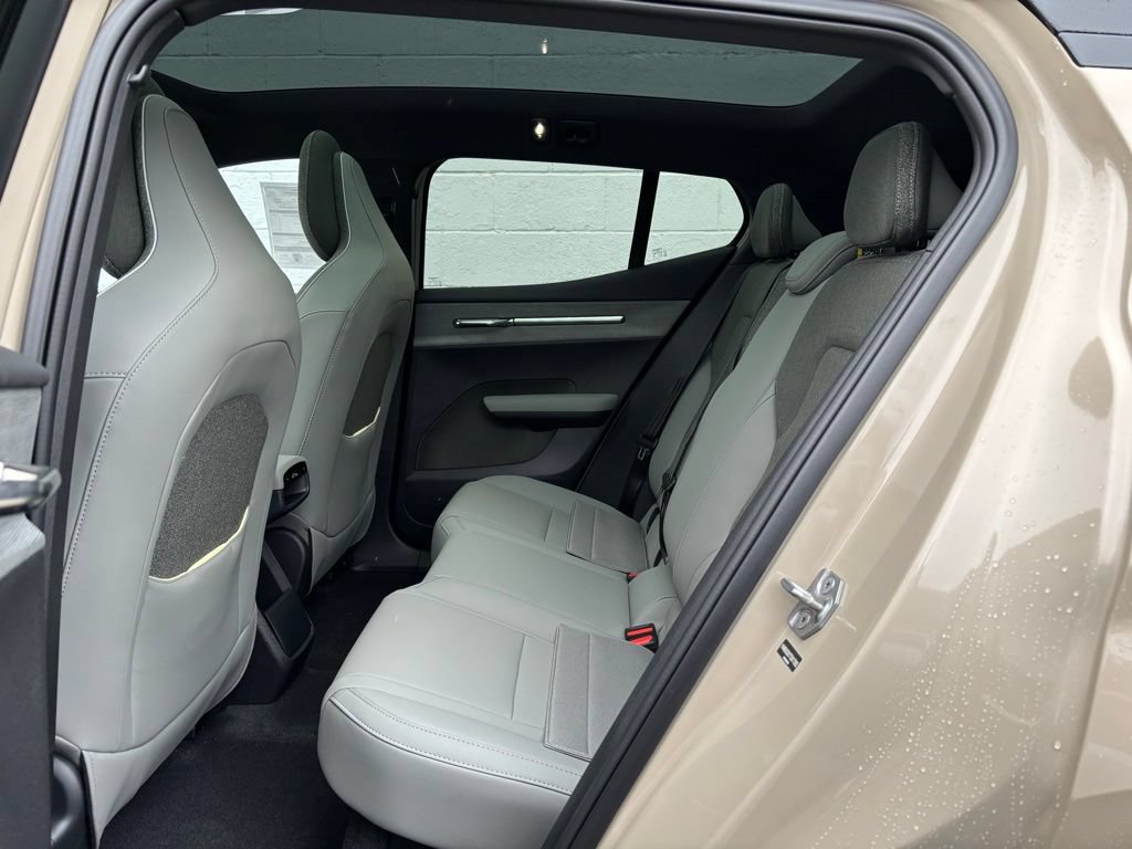 New 2026 Volvo EX30 Plus w/ Climate Package AWD/4WD image 17