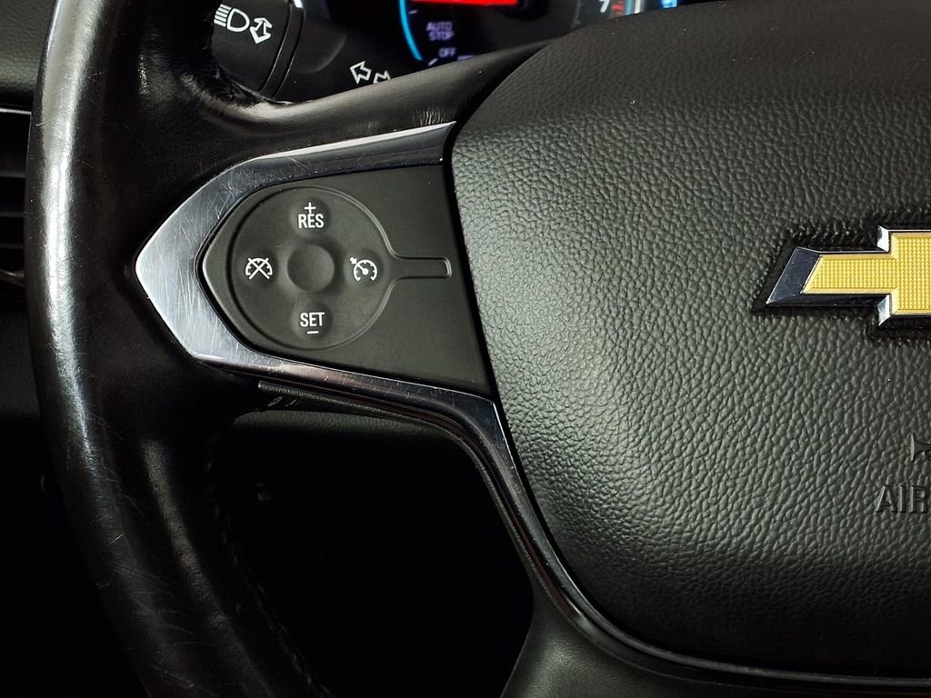 Used 2018 Chevrolet Traverse LT FWD image 19