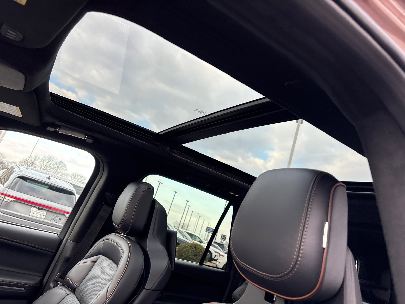 New 2025 Lincoln Navigator L Black Label AWD/4WD image 25