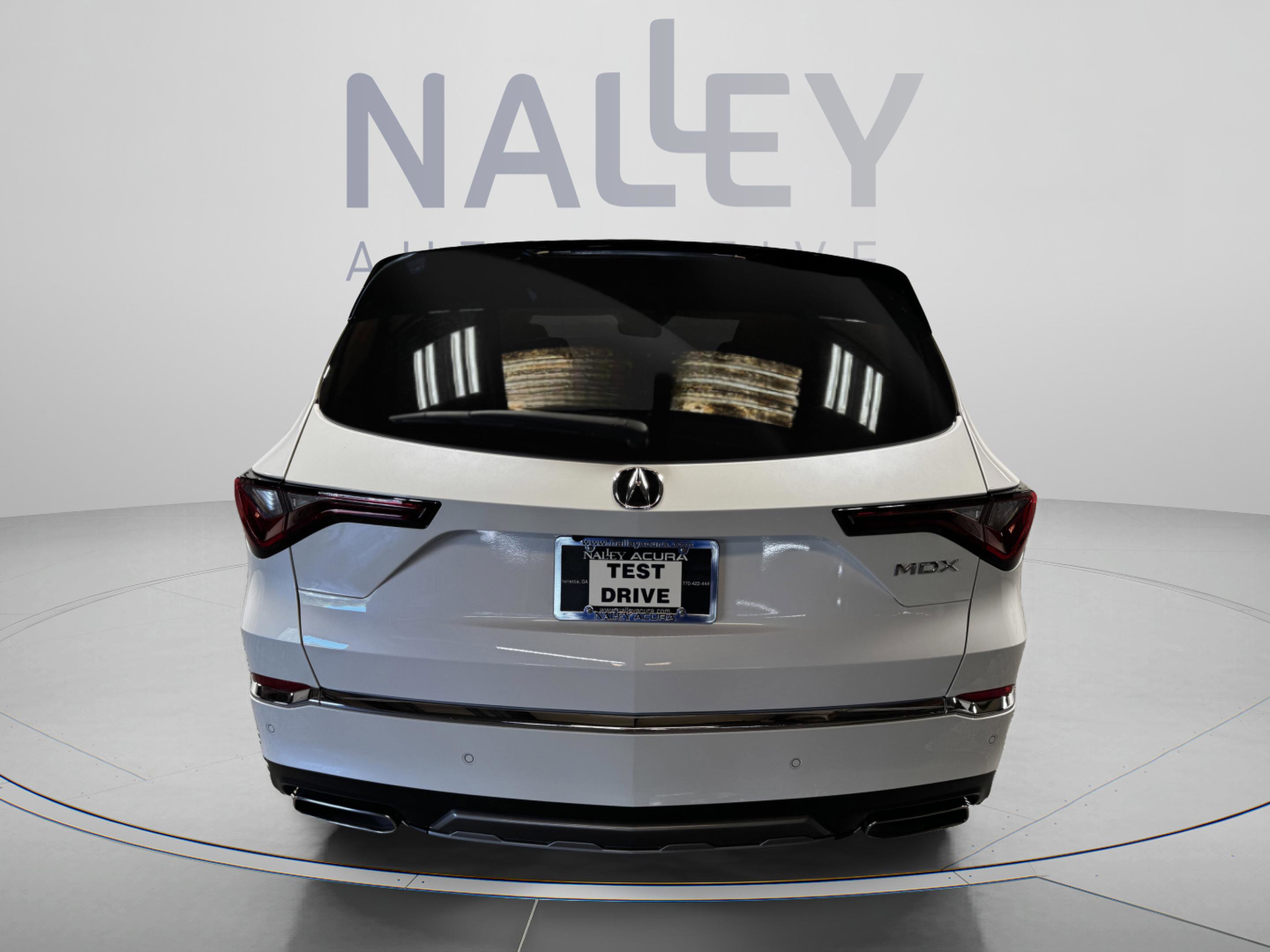Certified 2025 Acura MDX FWD w/ Technology Package image 4