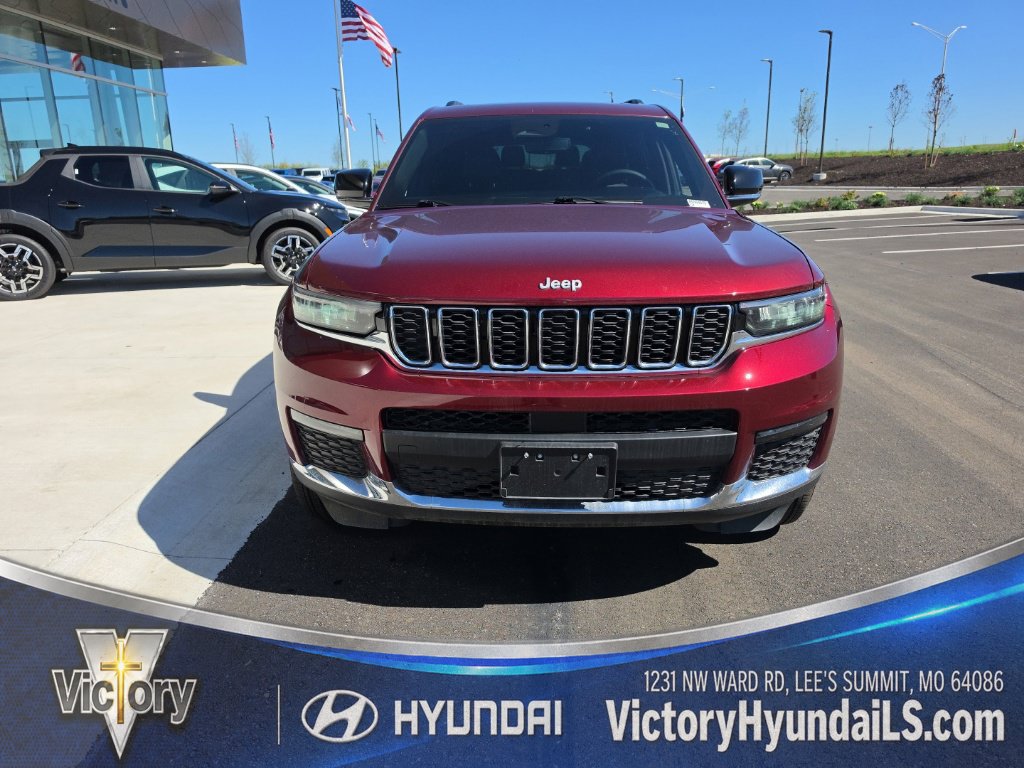 Used 2024 Jeep Grand Cherokee L Limited w/ Trailer Tow Package AWD/4WD image 9