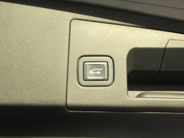 Used 2022 Cadillac XT5 Luxury image 29