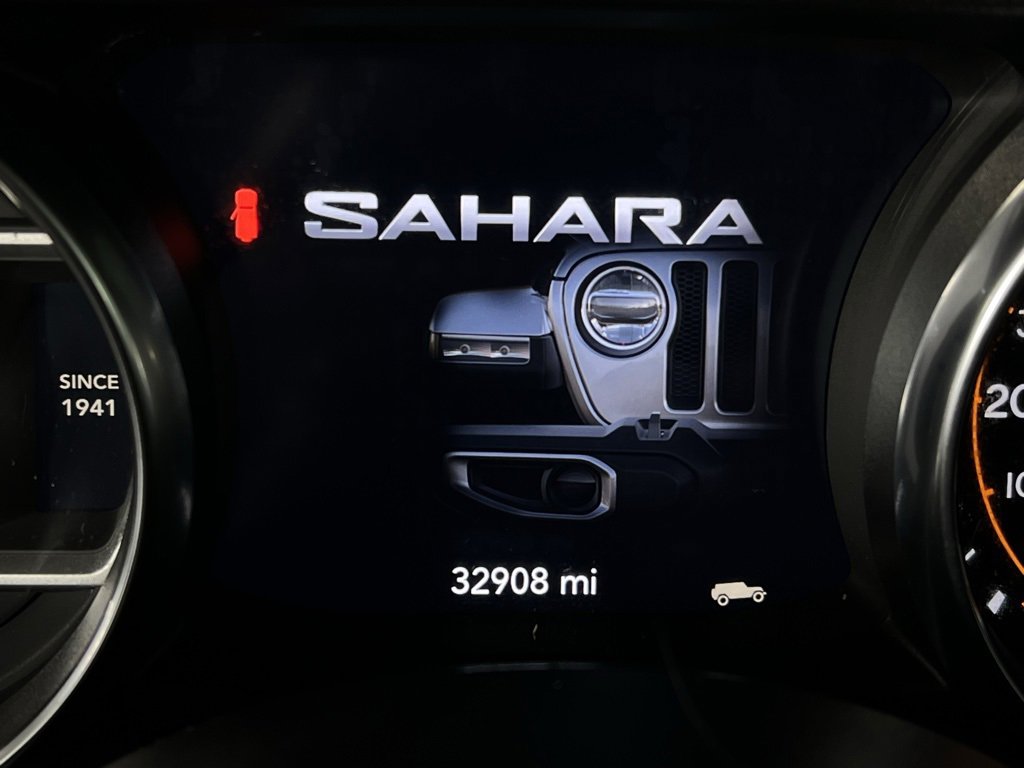 Certified 2022 Jeep Wrangler Unlimited Sahara w/ LED Lighting Group image 16