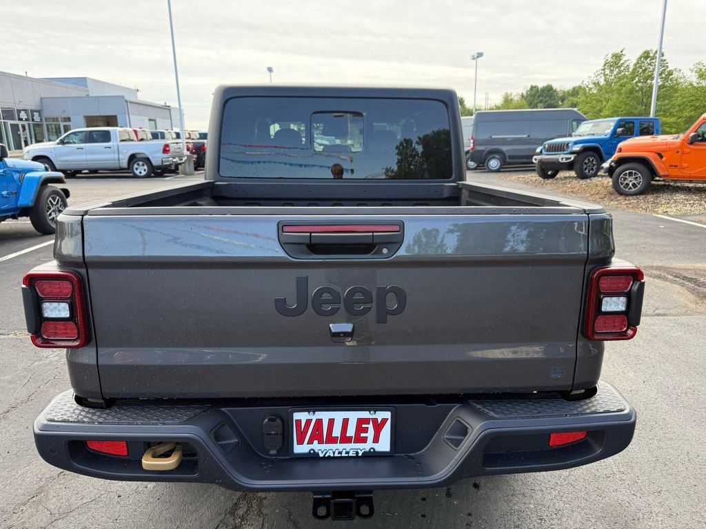 New 2026 Jeep Gladiator Sport AWD/4WD image 6