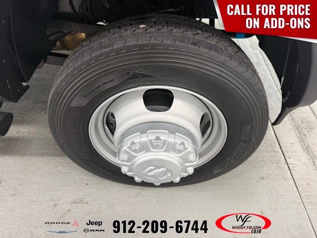 New 2026 RAM 5500 Tradesman w/ Chrome Appearance Group AWD/4WD image 4