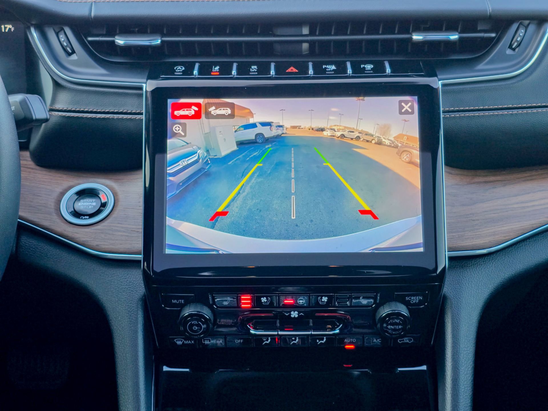 Used 2025 Jeep Grand Cherokee L Summit image 43