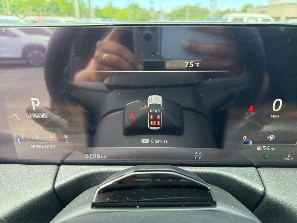 Used 2025 Nissan Armada Platinum Reserve image 23