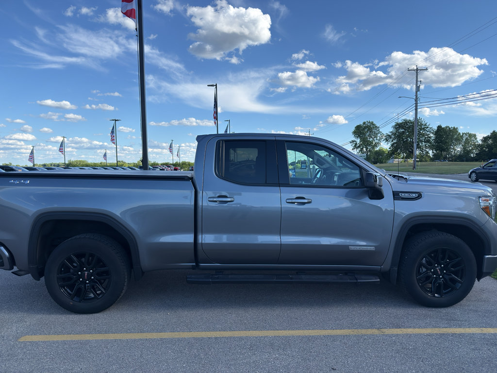 Used 2020 GMC Sierra 1500 Elevation w/ Elevation Value Package AWD/4WD image 3