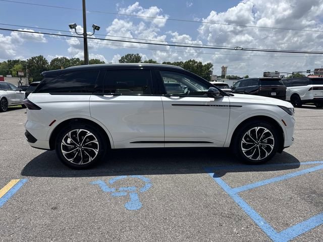 New 2026 Lincoln Nautilus Reserve AWD/4WD image 3