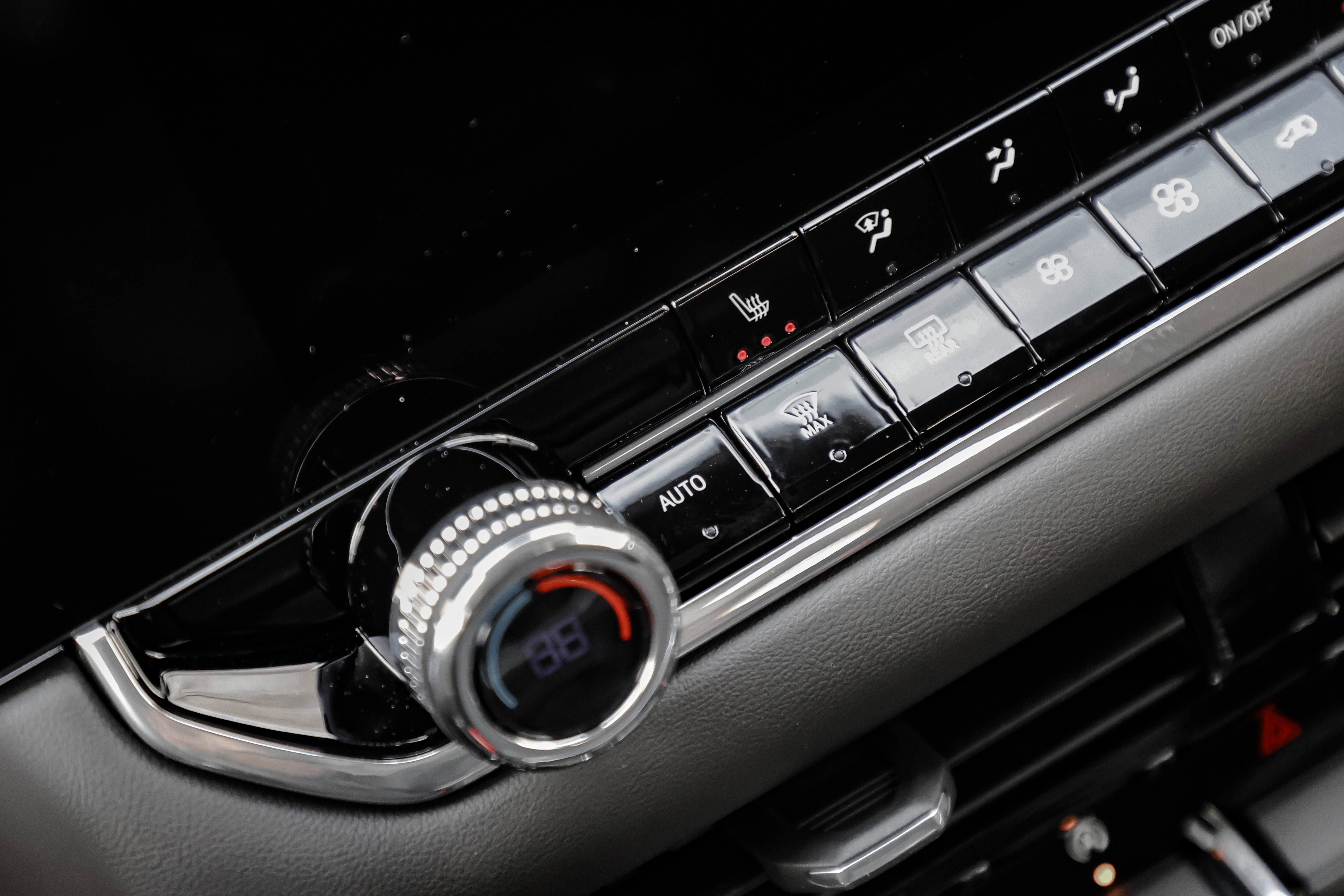 New 2026 GMC Canyon Elevation w/ Convenience Package image 37