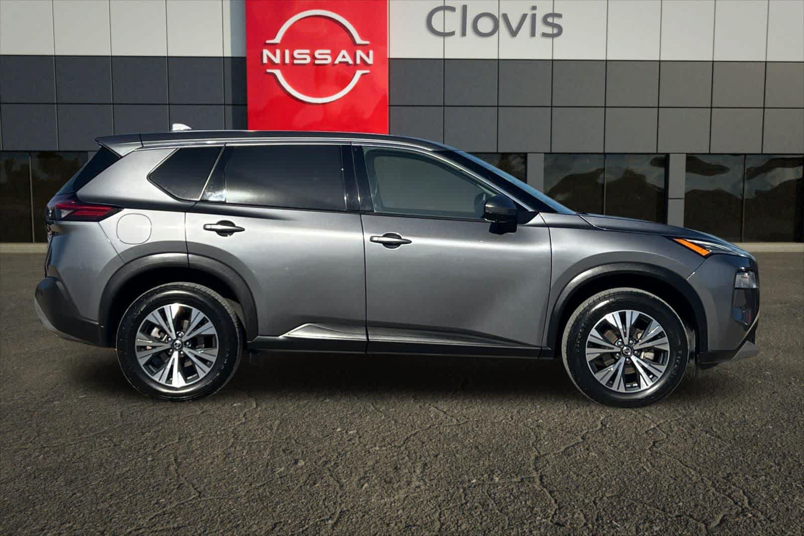 Used 2021 Nissan Rogue SV AWD/4WD image 9