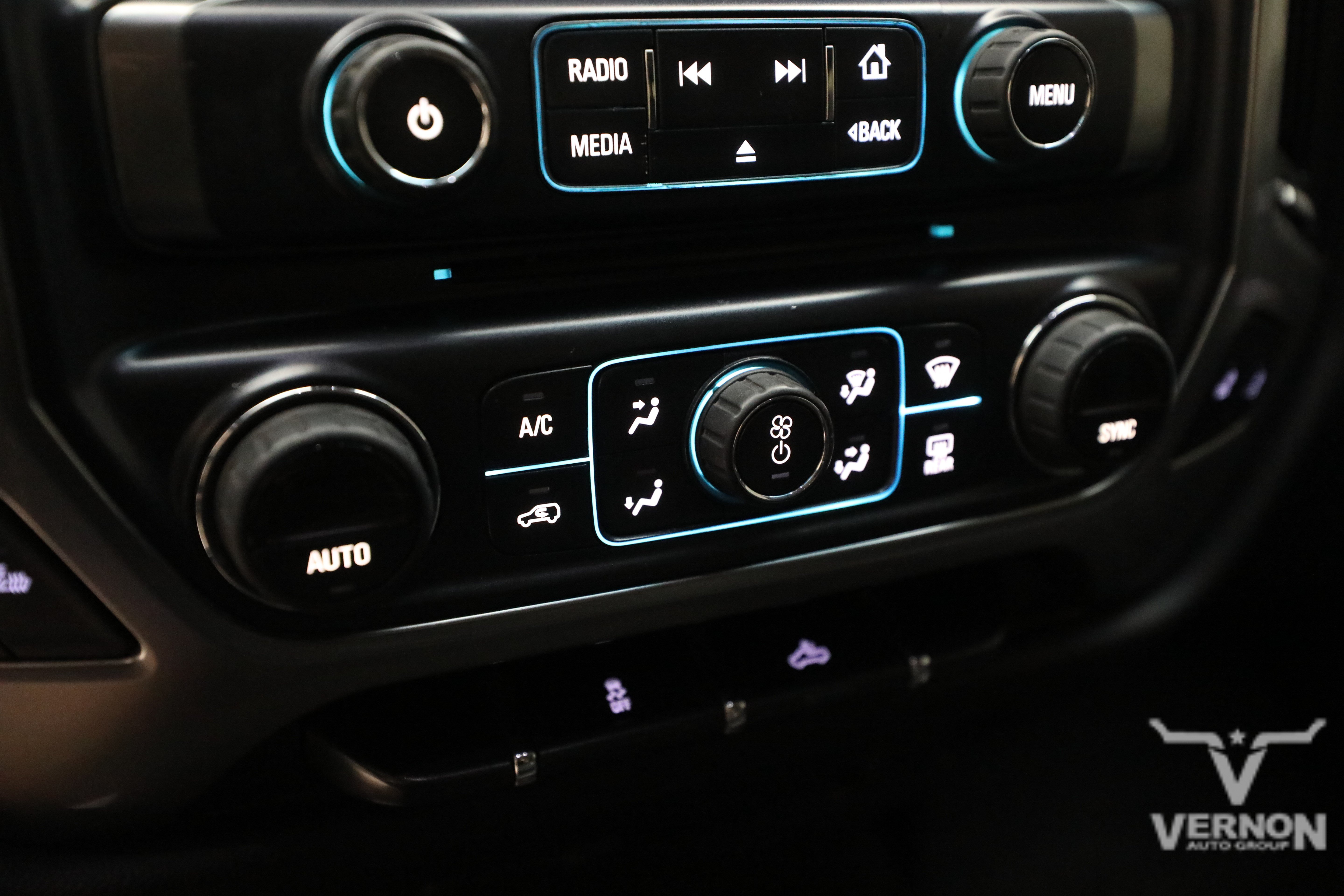 Used 2015 Chevrolet Silverado 1500 LT RWD image 23