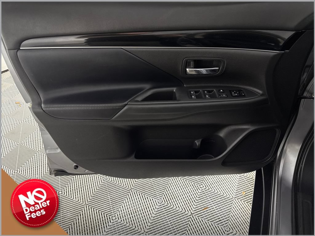 Used 2019 Mitsubishi Outlander SE AWD/4WD image 8
