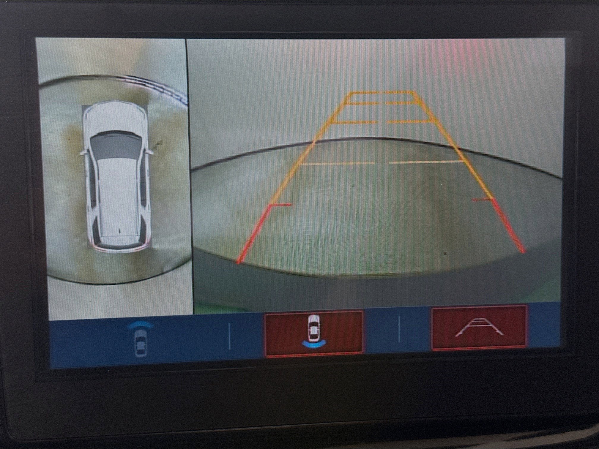 Used 2019 Chevrolet Traverse LT w/ LT Premium Package image 17