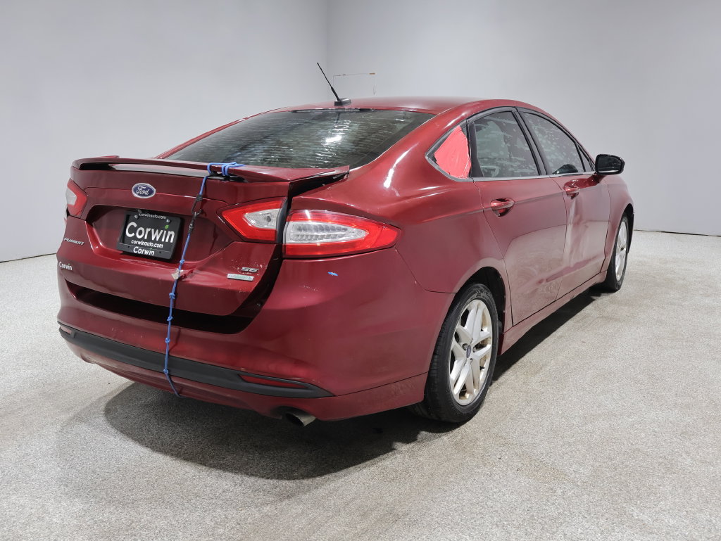 Used 2015 Ford Fusion SE FWD image 12