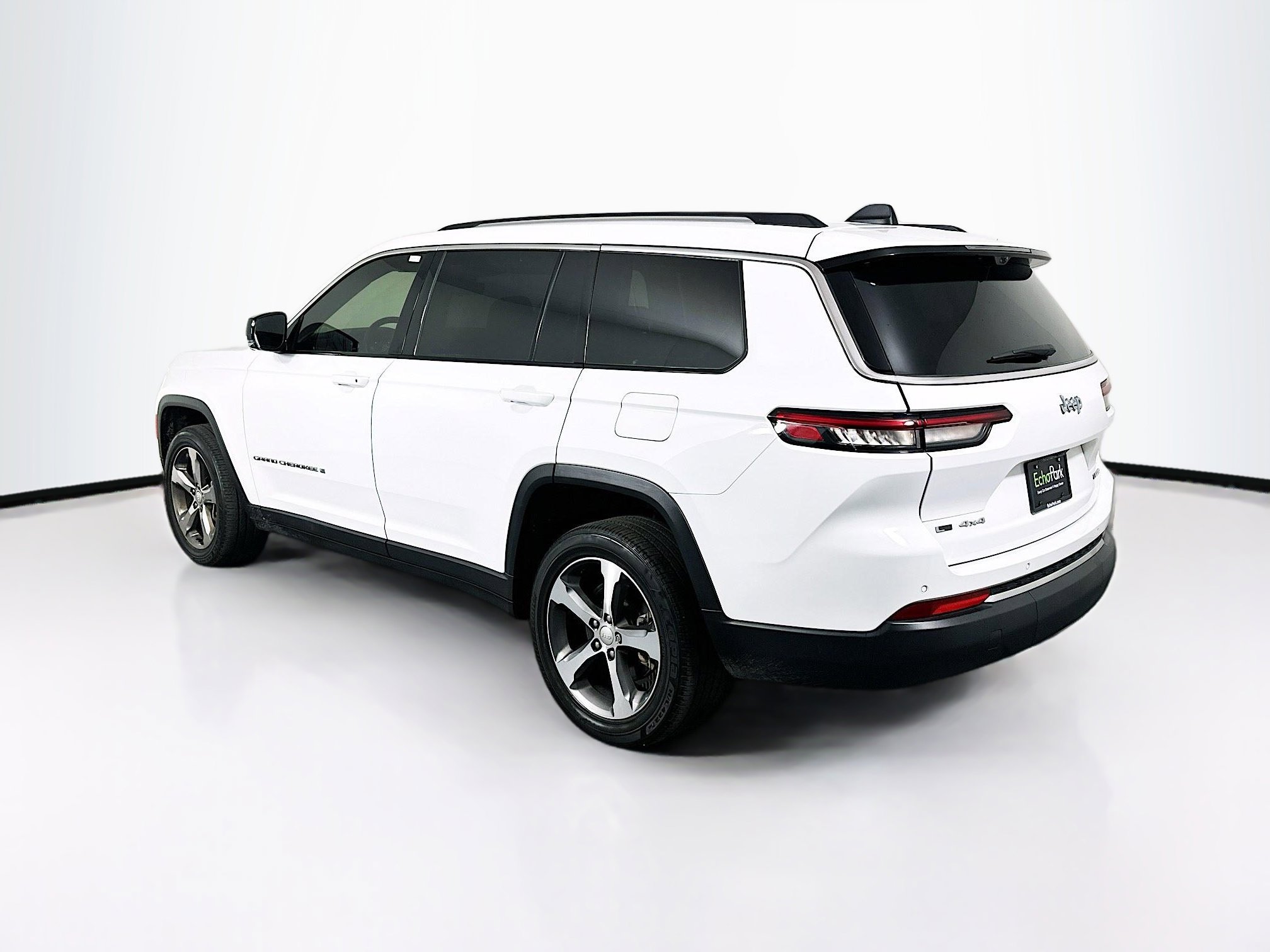 Used 2023 Jeep Grand Cherokee L Limited w/ Luxury Tech Group II image 5