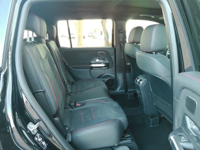 Used 2024 Mercedes-Benz GLB 250 image 27