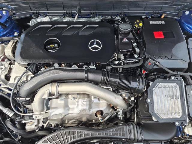 Used 2026 Mercedes-Benz GLB 250 4MATIC image 23