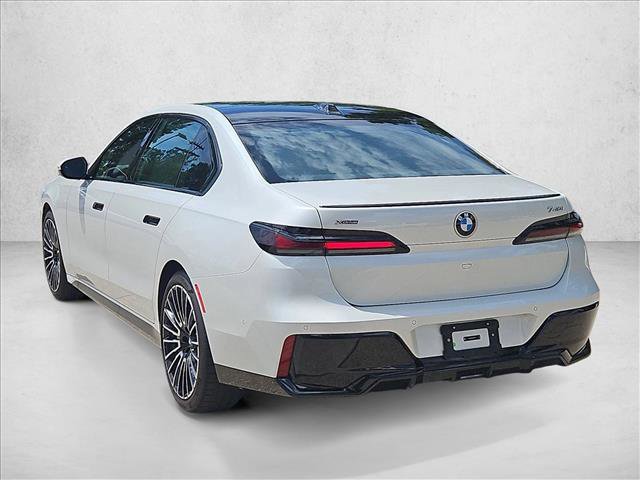 Used 2025 BMW 740i xDrive AWD/4WD image 8