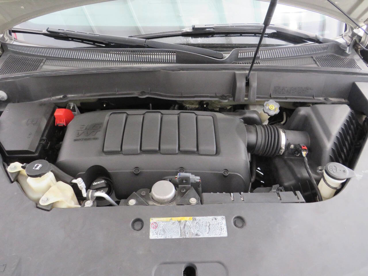 Used 2016 Chevrolet Traverse LT w/ Style and Technology Package image 32