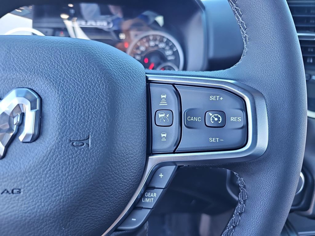 New 2026 RAM 1500 4x4 Crew Cab image 17