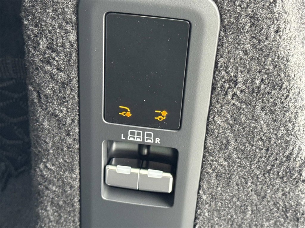 New 2026 Land Rover Range Rover Sport Dynamic SE image 7