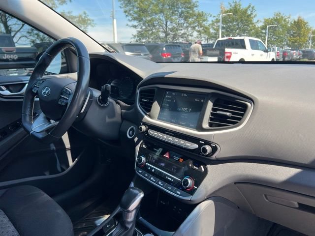 Used 2019 Hyundai Ioniq SEL FWD image 32