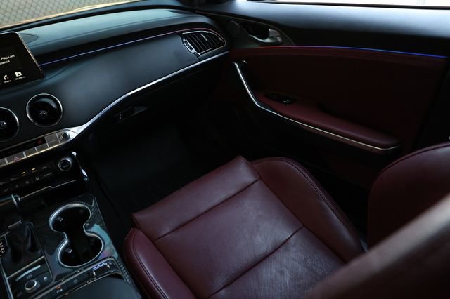 Used 2020 Kia Stinger GT1 image 26