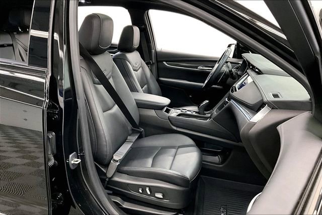 Used 2024 Cadillac XT5 Sportv w/ LPO, Floor Liner Package image 8