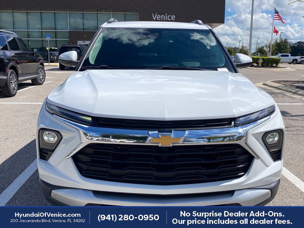 Used 2024 Chevrolet TrailBlazer LT w/ Driver Confidence Package FWD image 25